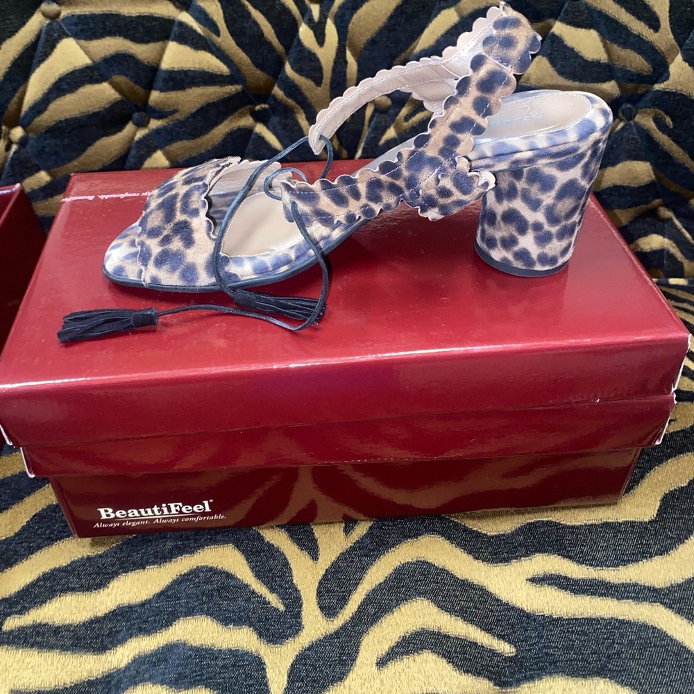 WOMENS BEAUTIFEEL HEELS/LEOPARD PRINT SUEDE/ ONLY WORN ONCE STILL IN BOX/SIZE 40